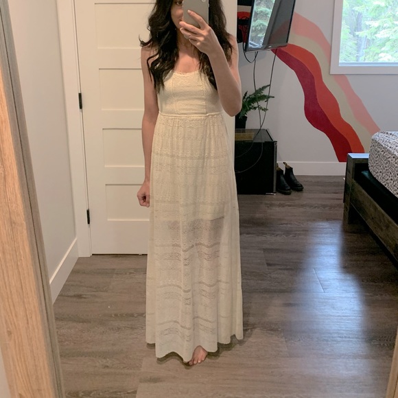 Hollister Dresses & Skirts - Hollister Cream Crocheted overlay dress